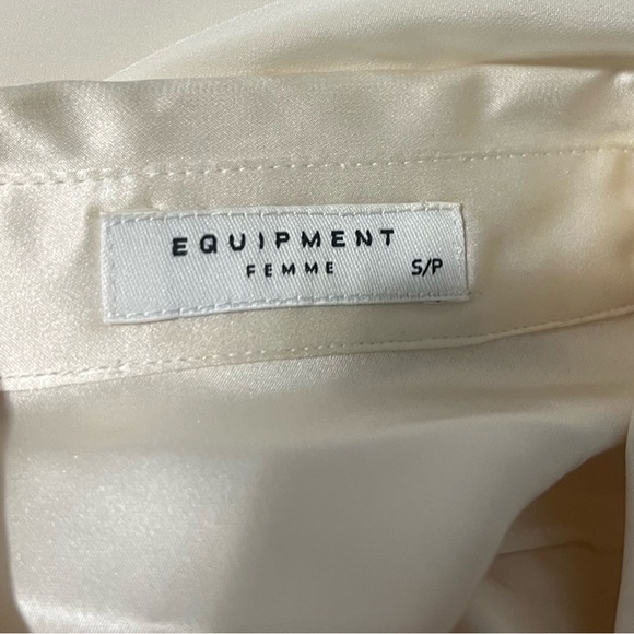 Equipment Silk Cream Satin Ruffle-Front Button Down Blouse Petite Small Office - Picture 4 of 7